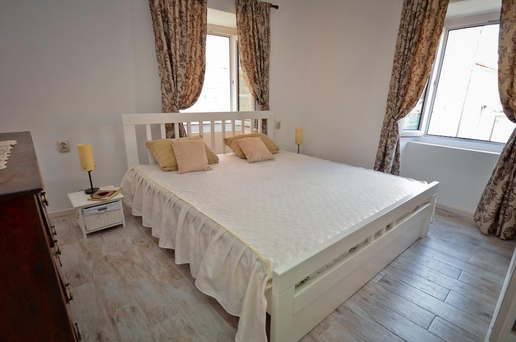 Bell Tower Apartment Будва Номер фото